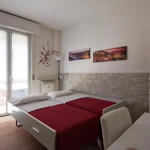 Fairhome - The Red Appartamento Verona